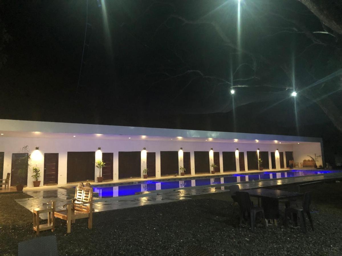 Alesseo Hostel Tiniguiban ภายนอก รูปภาพ