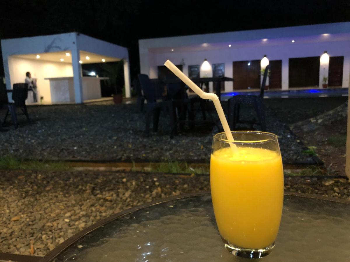 Alesseo Hostel Tiniguiban ภายนอก รูปภาพ