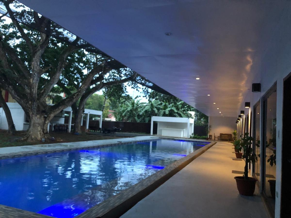 Alesseo Hostel Tiniguiban ภายนอก รูปภาพ