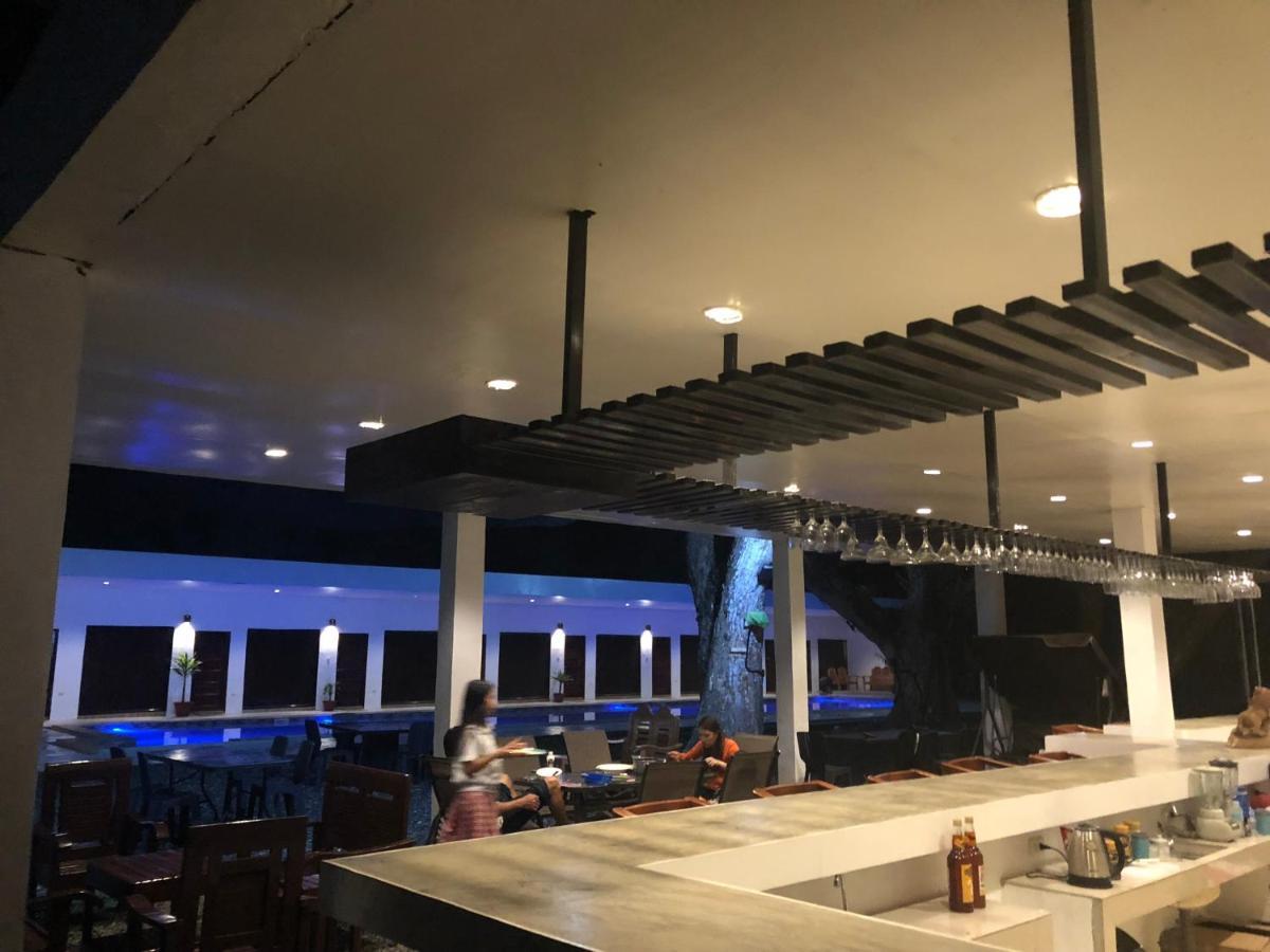 Alesseo Hostel Tiniguiban ภายนอก รูปภาพ