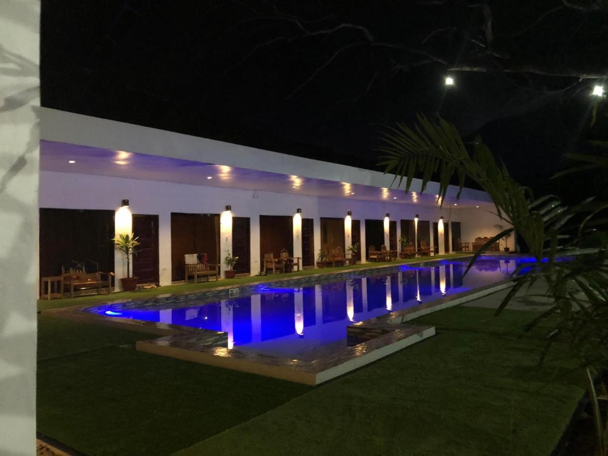 Alesseo Hostel Tiniguiban ภายนอก รูปภาพ