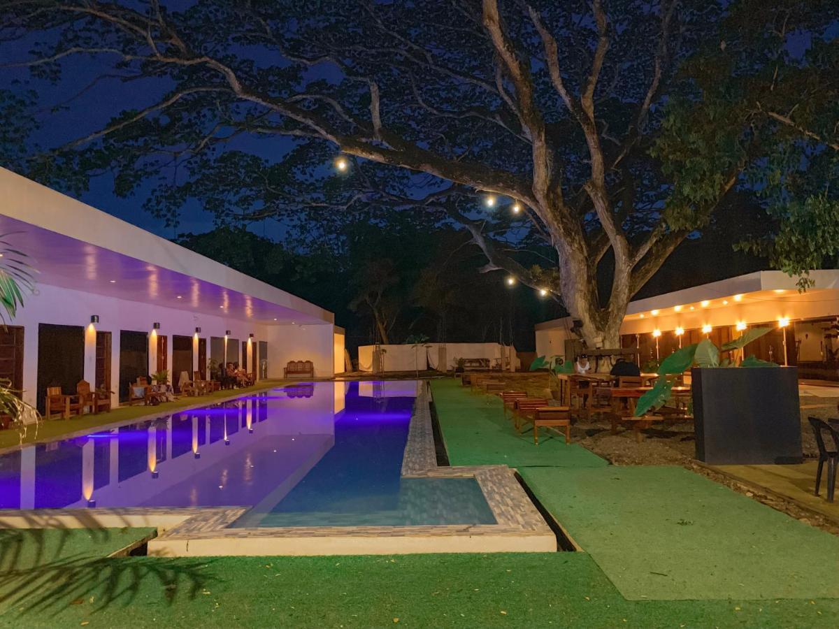 Alesseo Hostel Tiniguiban ภายนอก รูปภาพ